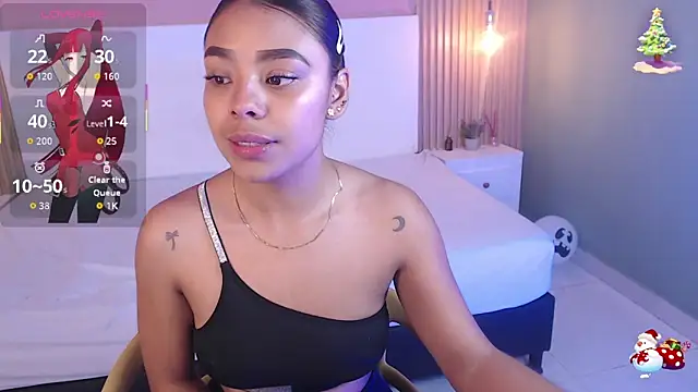 SoffiaDams2 online show from November 15, 2025, 12:31 pm