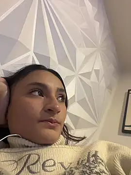 Snapshot of Noa_N_Luxy chatting on October 30, 2025, 8:06 pm Noa N Luxy online show from October 30, 2025, 8:06 pm