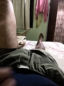 amitkumar9897 online show from November 3, 2025, 4:32 pm