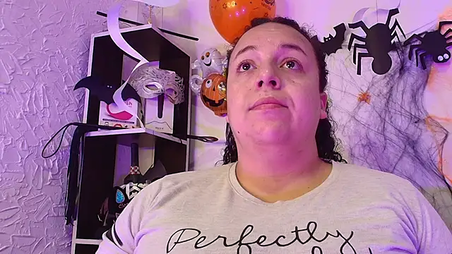 Natasha Amber online show from November 2, 2025, 1:27 pm