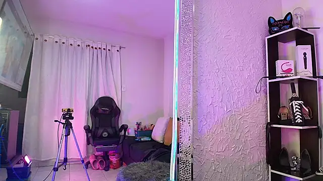 Natasha Amber online show from November 13, 2025, 12:53 pm