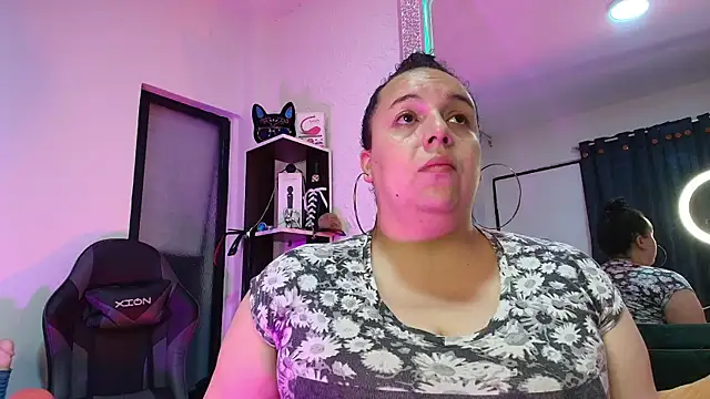 Natasha Amber online show from November 30, 2025, 1:45 pm