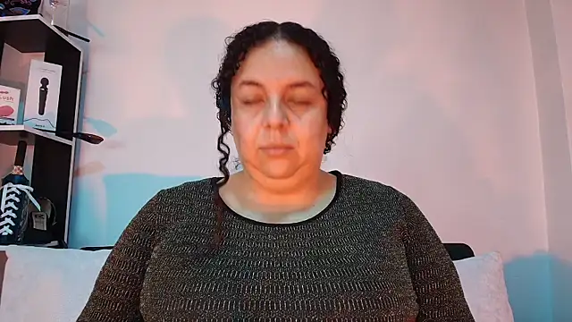 Natasha Amber online show from November 11, 2025, 2:01 pm