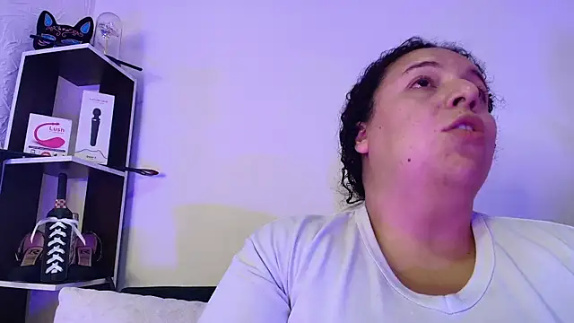 Natasha Amber online show from November 8, 2025, 3:04 pm