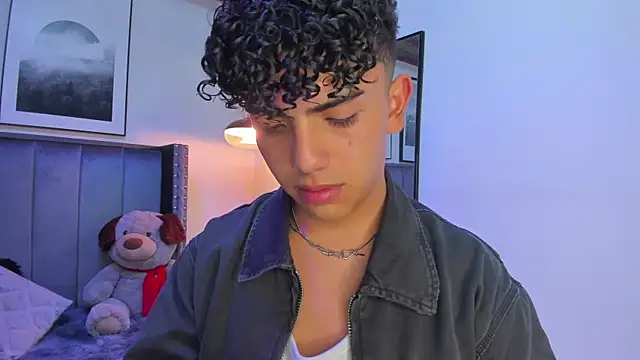 Niick Twiink online show from November 1, 2025, 8:14 pm