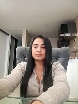 solandrea online show from October 27, 2025, 9:49 pm