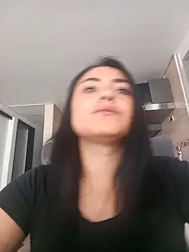 solandrea online show from October 28, 2025, 4:28 pm