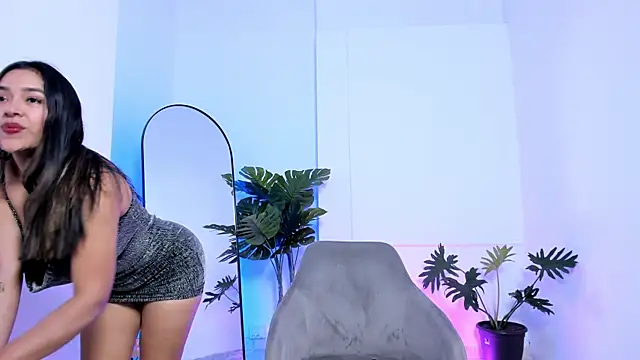 Snapshot of KatieBoison chatting on December 18, 2025, 8:45 pm KatieBoison online show from December 18, 2025, 8:45 pm