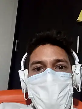 angeldefezcolombia online show from February 12, 2026, 9:53 am