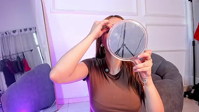 ada belucci online show from March 29, 2026, 2:52 pm