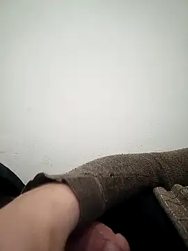 Fa7l1995 online show from January 12, 2026, 12:06 am