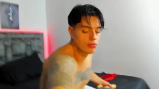 Snapshot of dante_hottx chatting on December 15, 2025, 3:23 am dante hottx online show from December 15, 2025, 3:23 am