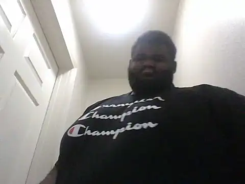 Snapshot of swolehammer chatting on October 28, 2025, 7:24 pm swolehammer online show from October 28, 2025, 7:24 pm