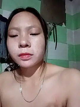 bebe-bae online show from November 2, 2025, 2:44 pm