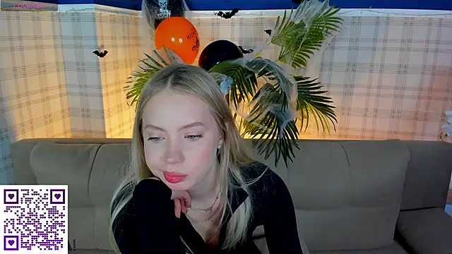 Snapshot of Melanie_Ryer chatting on October 30, 2025, 1:04 am Melanie Ryer online show from October 30, 2025, 1:04 am