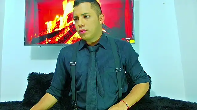 Snapshot of Mike_Fetiche chatting on November 14, 2025, 3:21 am Mike Fetiche online show from November 14, 2025, 3:21 am