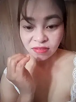 Bamboo-niee123 online show from December 1, 2025, 4:24 am