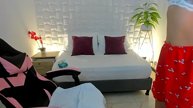 Snapshot of victoria_243 chatting on February 24, 2026, 7:42 am victoria 243 online show from February 24, 2026, 7:42 am