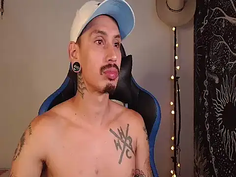 mateos6 6 online show from November 13, 2025, 2:26 am