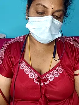 deepikasree143 online show from November 10, 2025, 10:15 pm