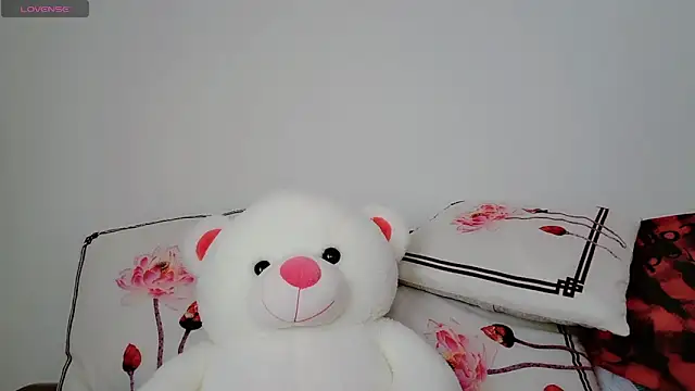 Snapshot of Yan61 chatting on November 4, 2025, 12:14 am Yan61 online show from November 4, 2025, 12:14 am