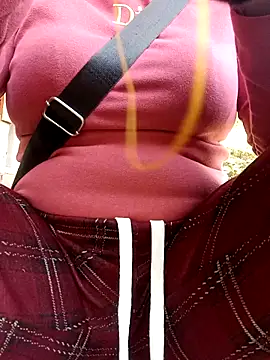 Snapshot of yoyo-mi chatting on February 21, 2026, 6:59 am yoyo-mi online show from February 21, 2026, 6:59 am