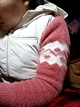 Snapshot of yoyo-mi chatting on December 17, 2025, 1:21 am yoyo-mi online show from December 17, 2025, 1:21 am