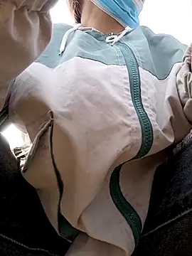 Snapshot of yoyo-mi chatting on March 3, 2026, 1:45 am yoyo-mi online show from March 3, 2026, 1:45 am