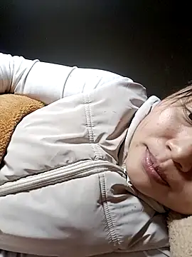 Snapshot of yoyo-mi chatting on February 5, 2026, 2:29 am yoyo-mi online show from February 5, 2026, 2:29 am