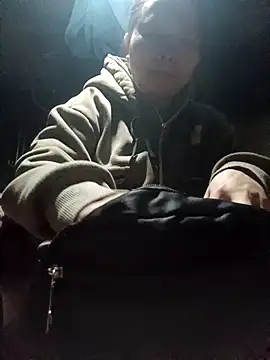 Snapshot of yoyo-mi chatting on December 22, 2025, 1:11 pm yoyo-mi online show from December 22, 2025, 1:11 pm