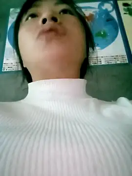 Snapshot of -Cherry-123 chatting on November 6, 2025, 7:34 am -Cherry-123 online show from November 6, 2025, 7:34 am