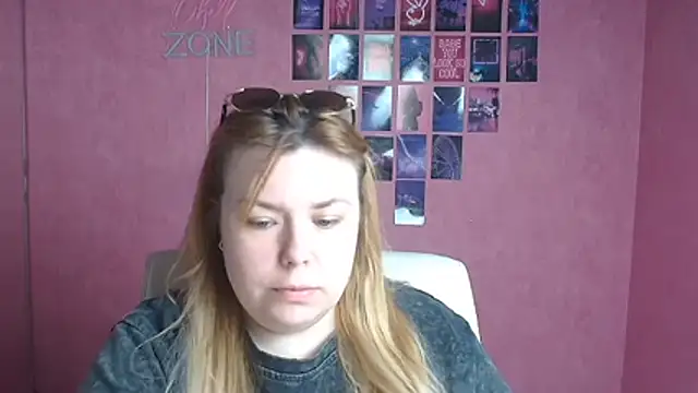 Snapshot of SusannaNight chatting on May 22, 2026, 5:16 am SusannaNight online show from May 22, 2026, 5:16 am
