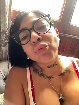 Snapshot of solmorochia chatting on December 14, 2025, 4:12 pm solmorochia online show from December 14, 2025, 4:12 pm