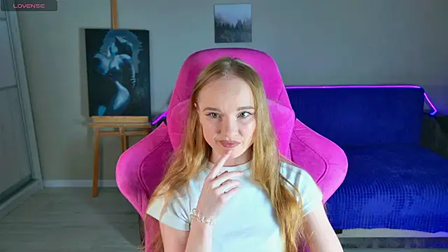 Snapshot of Shawty_Mia chatting on November 23, 2025, 2:05 pm Shawty Mia online show from November 23, 2025, 2:05 pm