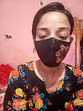 Green LaDY66 online show from April 7, 2026, 8:54 pm