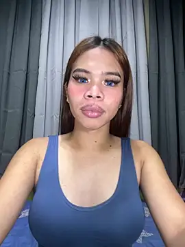 kierra fox online show from November 10, 2025, 5:51 pm