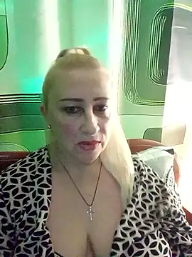 Esenia505 online show from December 21, 2025, 4:03 am