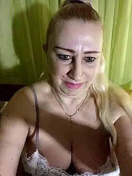 Esenia505 online show from February 25, 2026, 5:29 am