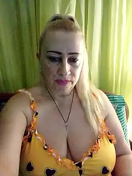 Esenia505 online show from January 16, 2026, 4:11 pm