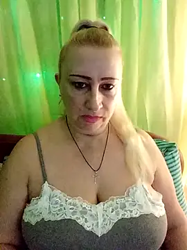 Esenia505 online show from January 16, 2026, 4:05 am