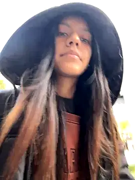 Snapshot of angelaalovee chatting on November 6, 2025, 1:04 pm angelaalovee online show from November 6, 2025, 1:04 pm