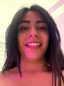 Snapshot of Sara-215 chatting on November 15, 2025, 4:16 am Sara-215 online show from November 15, 2025, 4:16 am