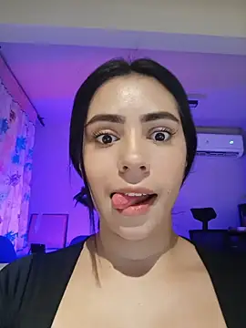 Sara-215 online show from May 14, 2026, 12:29 am