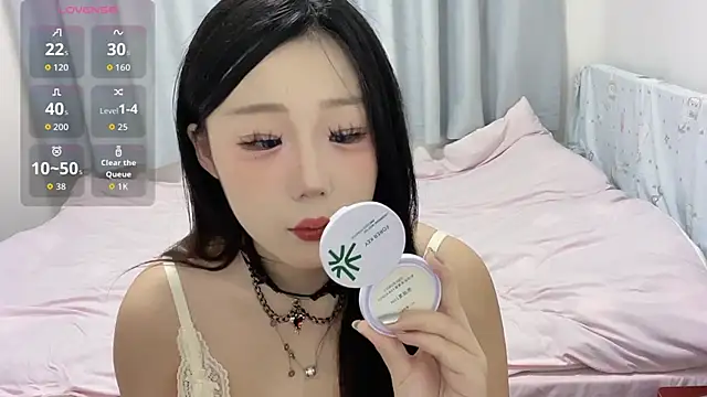 Snapshot of zhnlky chatting on October 31, 2025, 1:19 pm zhnlky online show from October 31, 2025, 1:19 pm