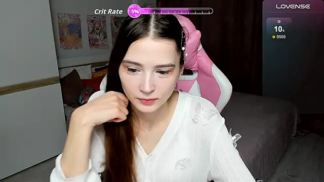 Snapshot of Hana_Flo_ chatting on December 5, 2025, 1:53 pm Hana Flo online show from December 5, 2025, 1:53 pm