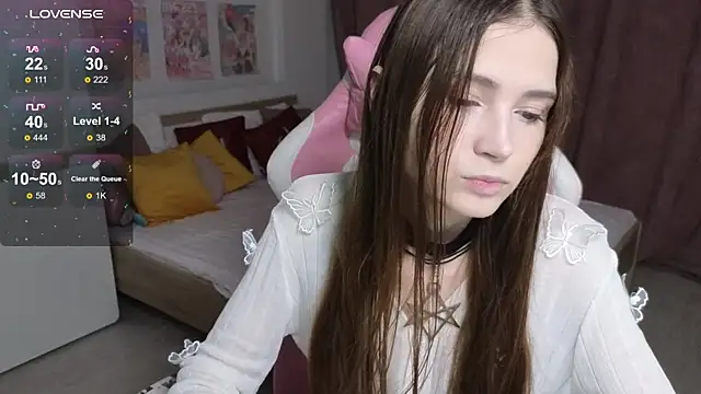 Snapshot of Hana_Flo_ chatting on November 10, 2025, 2:11 pm Hana Flo online show from November 10, 2025, 2:11 pm