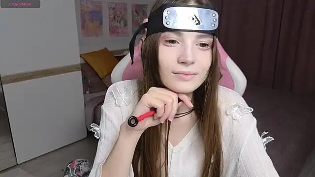 Snapshot of Hana_Flo_ chatting on November 5, 2025, 2:09 pm Hana Flo online show from November 5, 2025, 2:09 pm