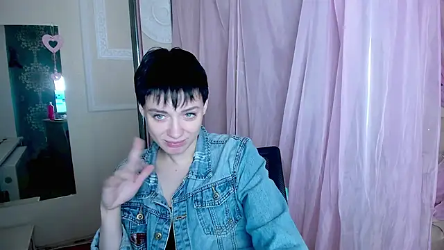 Snapshot of ErickaFetish chatting on November 27, 2025, 3:01 pm ErickaFetish online show from November 27, 2025, 3:01 pm