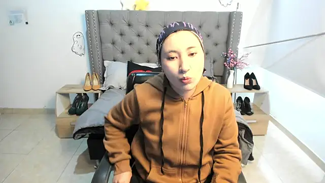 Snapshot of AnngelLee chatting on October 29, 2025, 1:43 pm AnngelLee online show from October 29, 2025, 1:43 pm