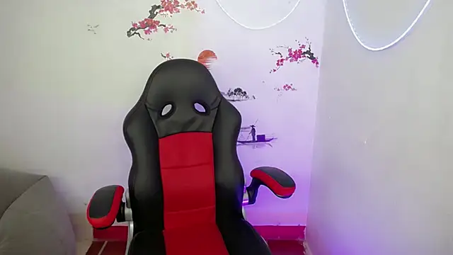 The latin boy online show from November 14, 2025, 8:34 pm